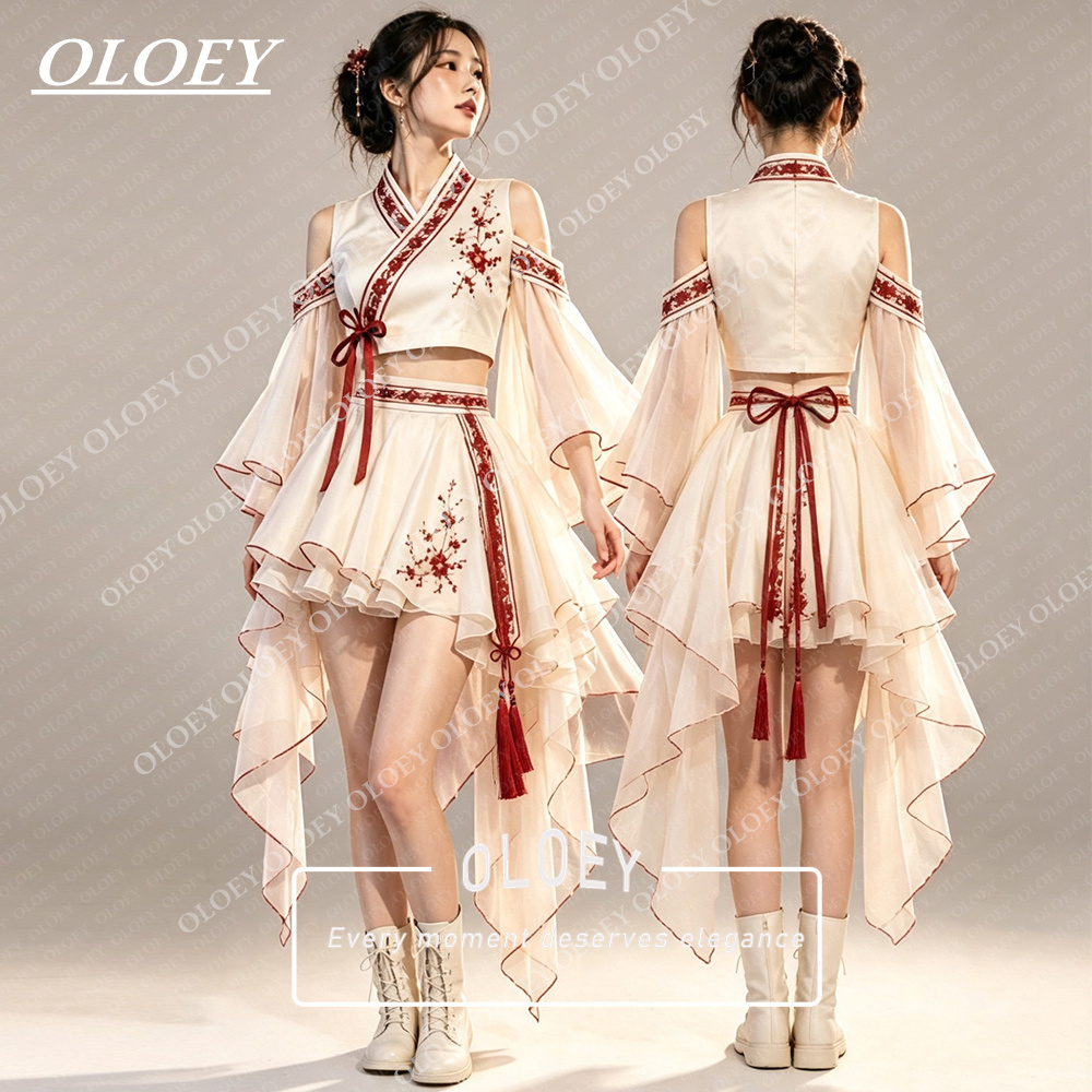 Modern Korean Lifestyle - OLOEY Modern Kırmızı Nakışlı Fildişi Kısa